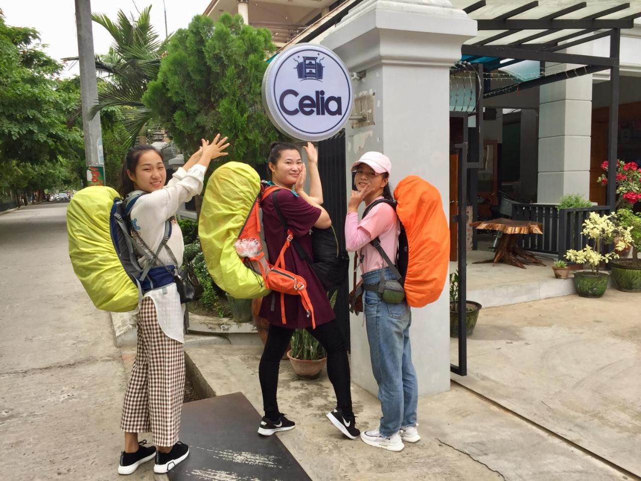 Celia Hostel Mandalay Exteriör bild